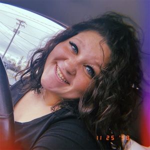 Meet your Posher, Alexis